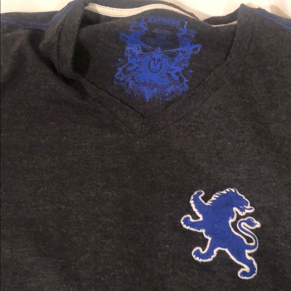 Express Men’s v neck tshirt - Picture 3 of 3